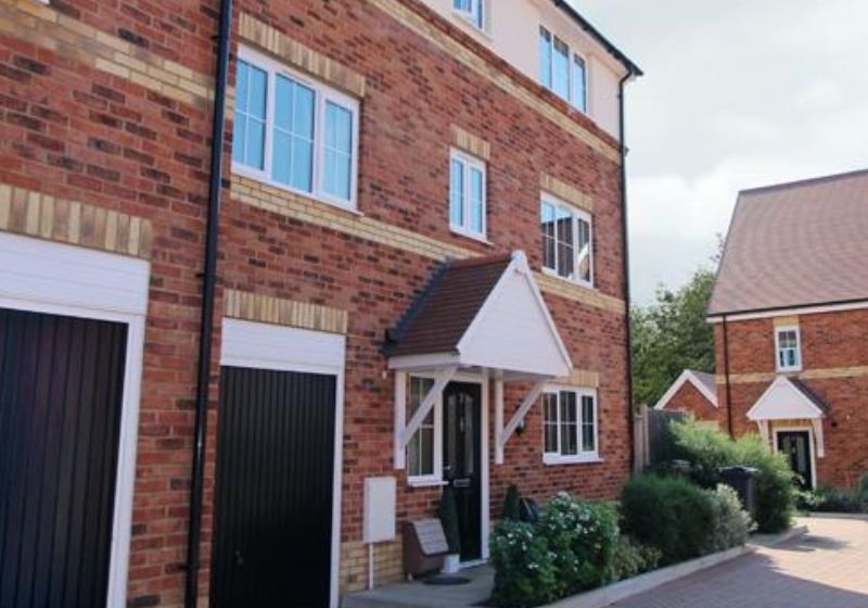 Lodge Close, Maidstone, Kent Level Architecture